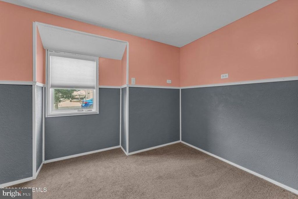 Image 43 of property listing at 143 S CAPTAINS DR, Tuckerton, NJ 08087