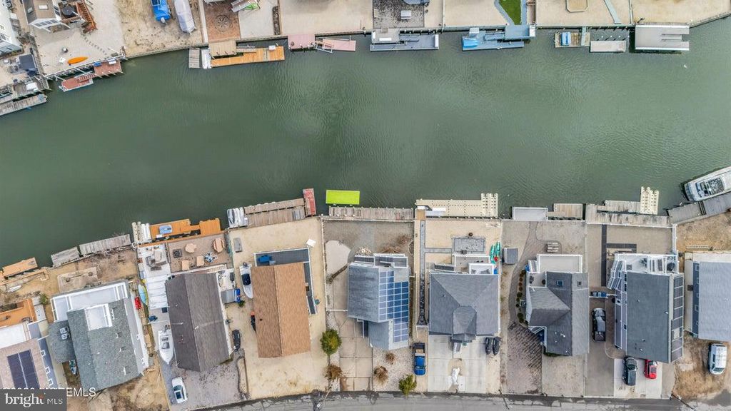 Image 55 of property listing at 143 S CAPTAINS DR, Tuckerton, NJ 08087