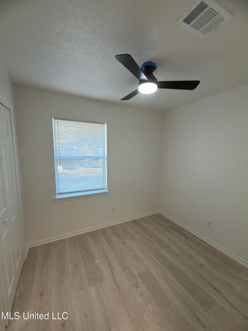 6517 Lancaster Boulevard, Ocean Springs, MS 39564