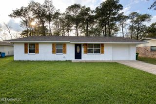 6517 Lancaster Boulevard, Ocean Springs, MS 39564