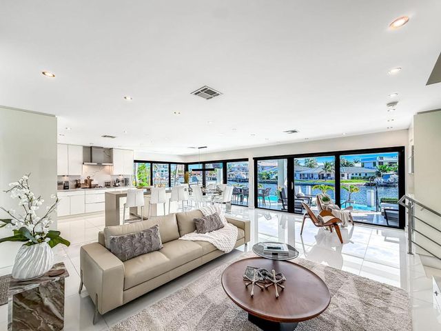 2628 SE 10th Street, Pompano Beach, FL 33062