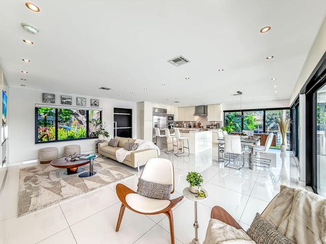 2628 SE 10th Street, Pompano Beach, FL 33062