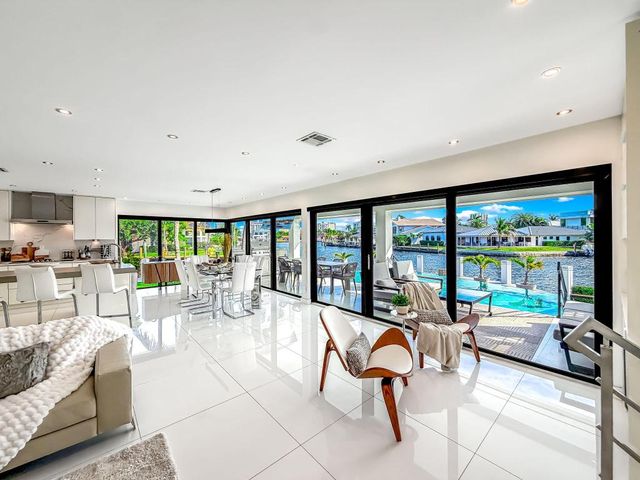 2628 SE 10th Street, Pompano Beach, FL 33062