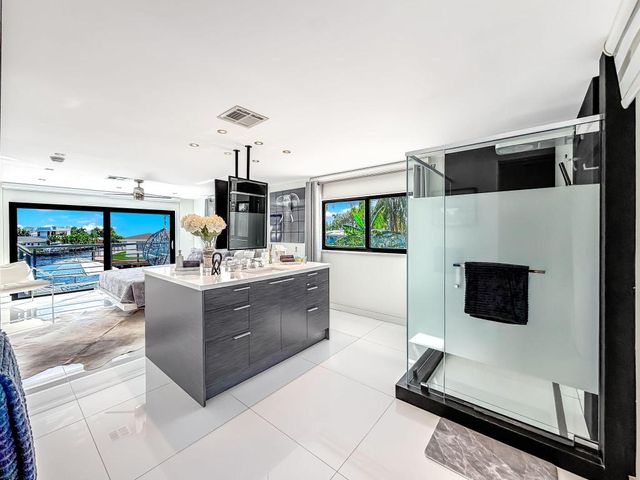 2628 SE 10th Street, Pompano Beach, FL 33062