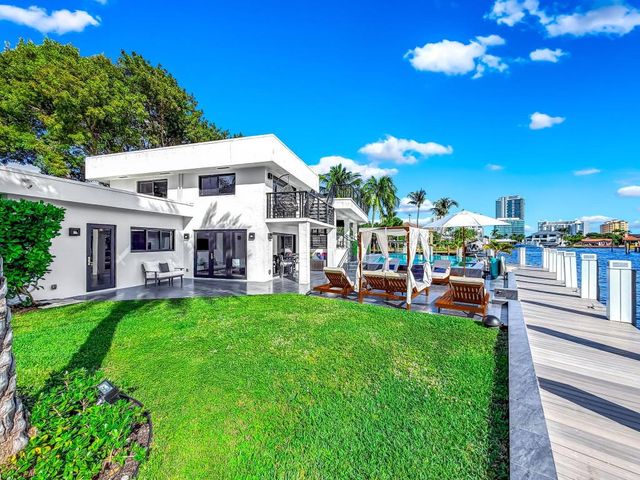 2628 SE 10th Street, Pompano Beach, FL 33062