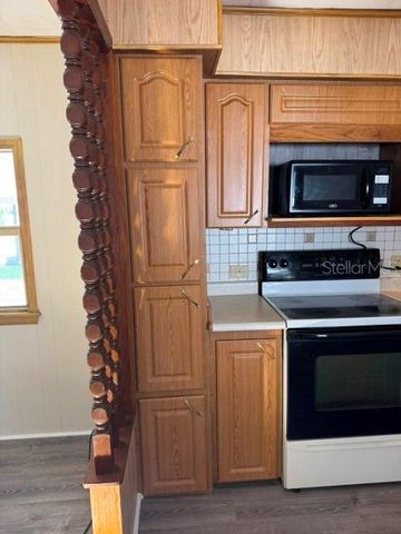 110 52ND AVENUE TERRACE E, Bradenton, FL 34203