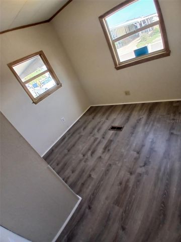 110 52ND AVENUE TERRACE E, Bradenton, FL 34203