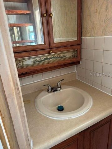 110 52ND AVENUE TERRACE E, Bradenton, FL 34203
