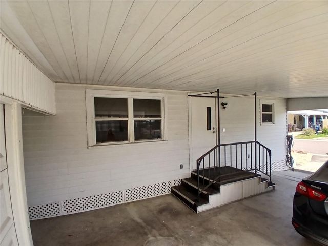 110 52ND AVENUE TERRACE E, Bradenton, FL 34203