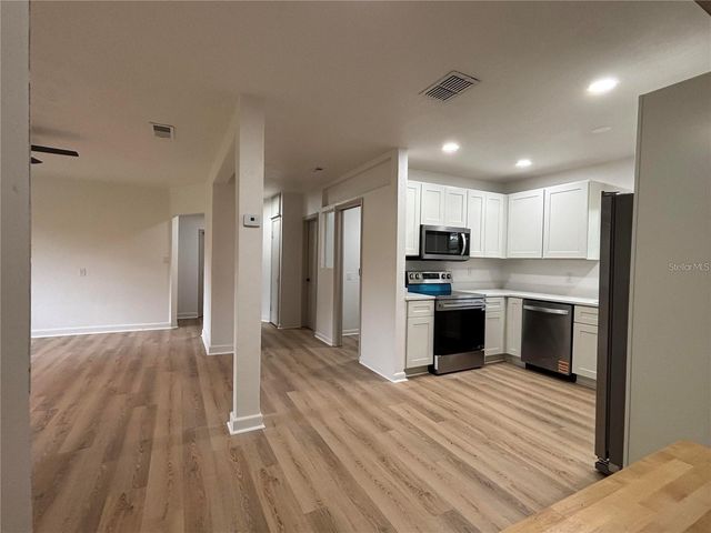 2035 VOLTAIRE STREET, Lakeland, FL 33801
