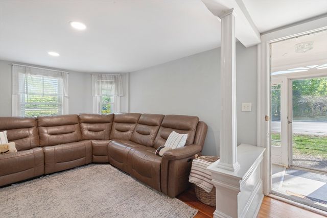 226 Central St, Foxboro, MA 02035