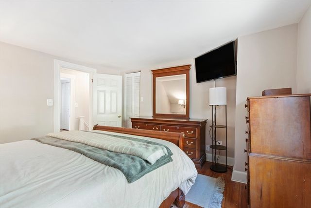 226 Central St, Foxboro, MA 02035