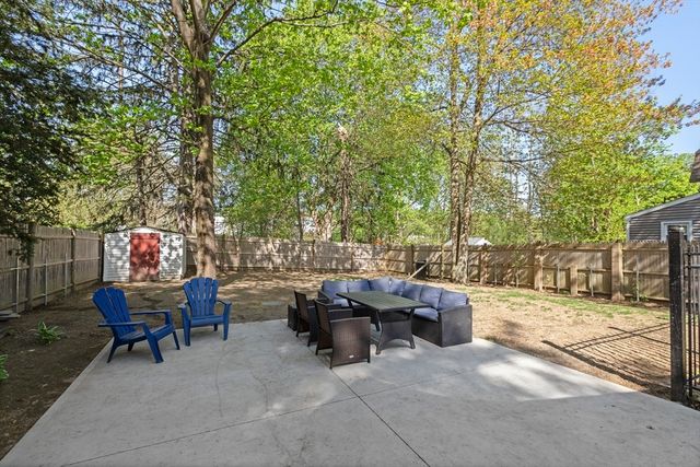 226 Central St, Foxboro, MA 02035