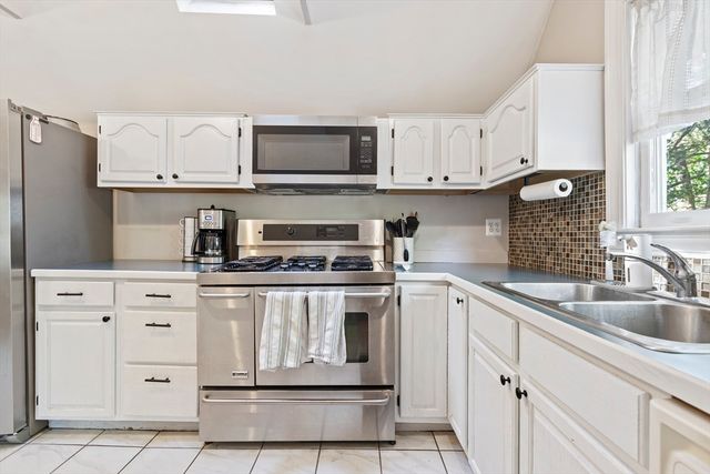 226 Central St, Foxboro, MA 02035