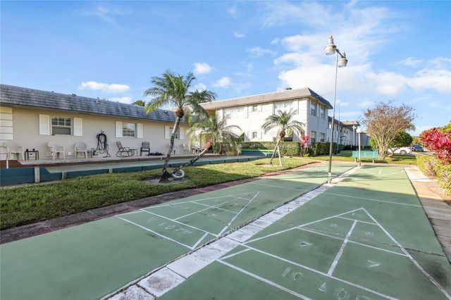 1560 Mckinley Street 210W, Hollywood, FL 33020