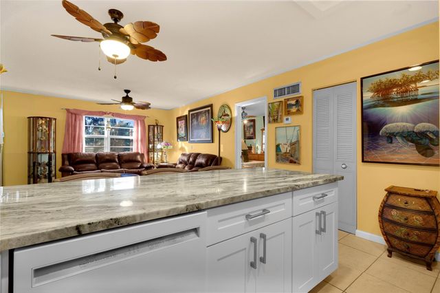 1560 Mckinley Street 210W, Hollywood, FL 33020