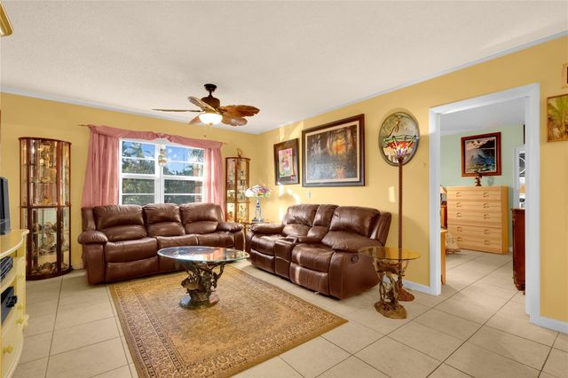 1560 Mckinley Street 210W, Hollywood, FL 33020