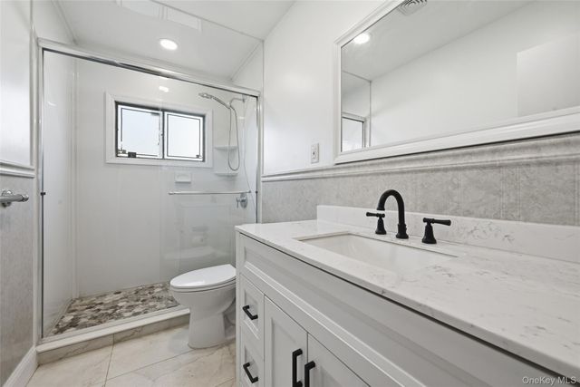 432 Maryland Avenue, Freeport, NY 11520