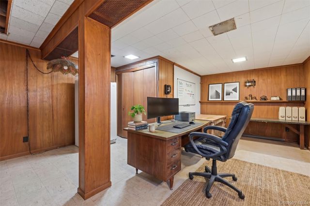 432 Maryland Avenue, Freeport, NY 11520