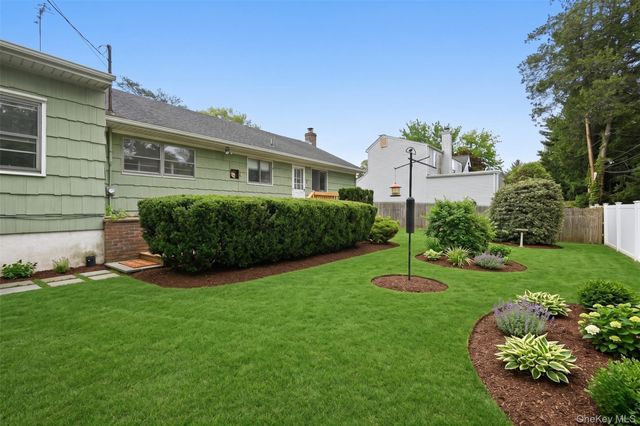 432 Maryland Avenue, Freeport, NY 11520