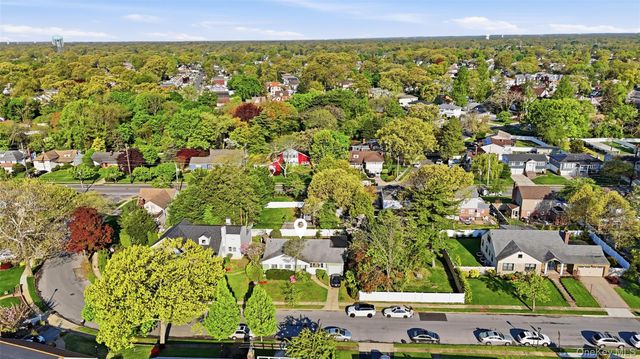 432 Maryland Avenue, Freeport, NY 11520
