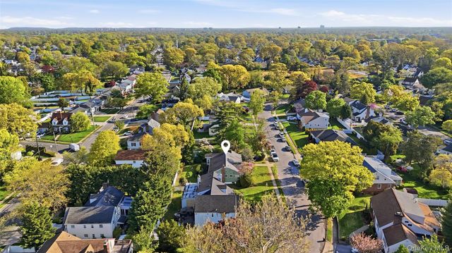 432 Maryland Avenue, Freeport, NY 11520