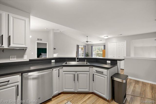 15943 Morningside, Northville, MI 48168