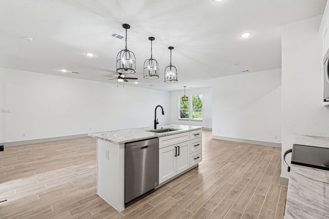 5012 Elizabeth Street, Granbury, TX 76048