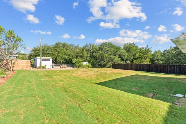 5012 Elizabeth Street, Granbury, TX 76048