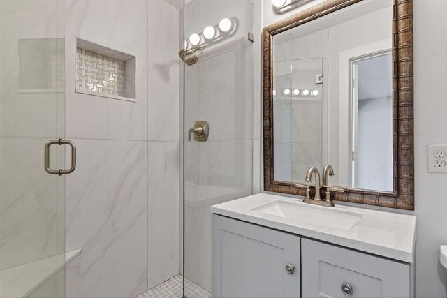 122 Arlington Place, West Palm Beach, FL 33405