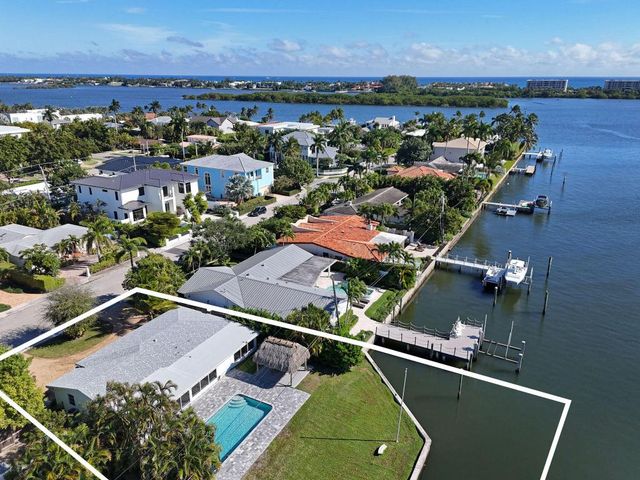 122 Arlington Place, West Palm Beach, FL 33405