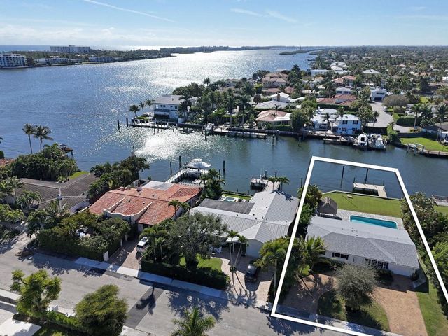 122 Arlington Place, West Palm Beach, FL 33405