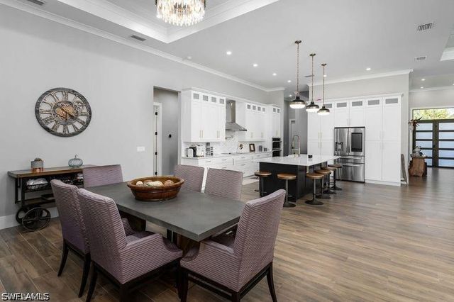 709 15th ST SW, Naples, FL 34117