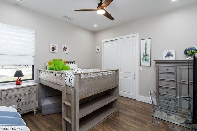 709 15th ST SW, Naples, FL 34117