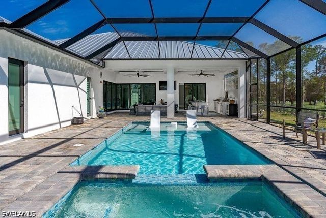 709 15th ST SW, Naples, FL 34117