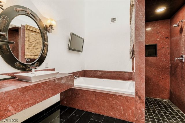 7296 Mission Hills Drive, Las Vegas, NV 89113