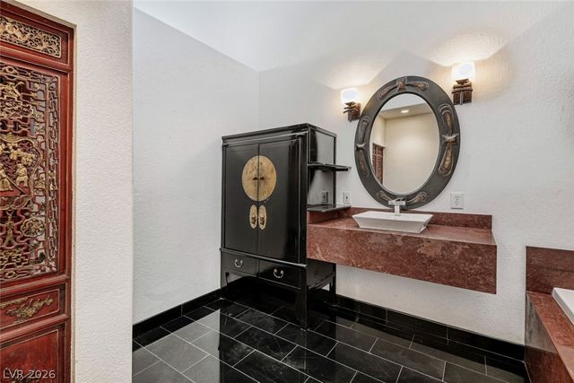 7296 Mission Hills Drive, Las Vegas, NV 89113