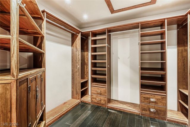 7296 Mission Hills Drive, Las Vegas, NV 89113