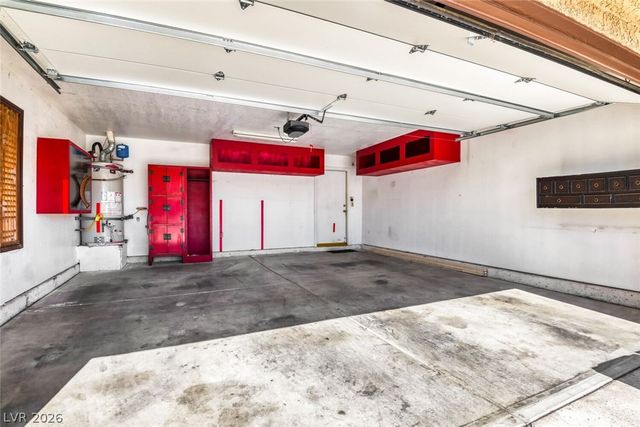 7296 Mission Hills Drive, Las Vegas, NV 89113