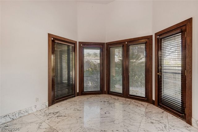 7296 Mission Hills Drive, Las Vegas, NV 89113