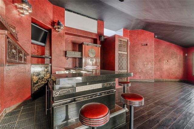 7296 Mission Hills Drive, Las Vegas, NV 89113