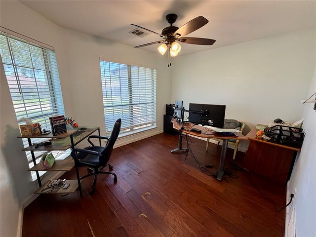 514 Morningside Court, Midlothian, TX 76065