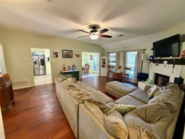 514 Morningside Court, Midlothian, TX 76065