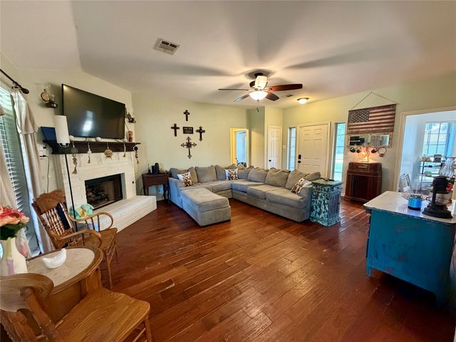 514 Morningside Court, Midlothian, TX 76065