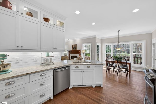 18 Dapple Gray Court, Simpsonville, SC 29680