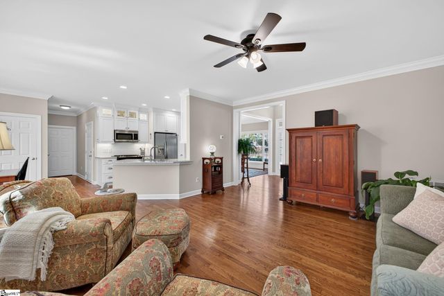 18 Dapple Gray Court, Simpsonville, SC 29680