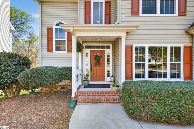 18 Dapple Gray Court, Simpsonville, SC 29680