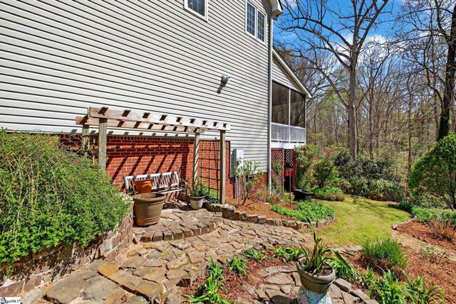 18 Dapple Gray Court, Simpsonville, SC 29680