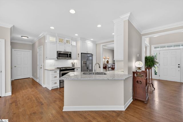 18 Dapple Gray Court, Simpsonville, SC 29680