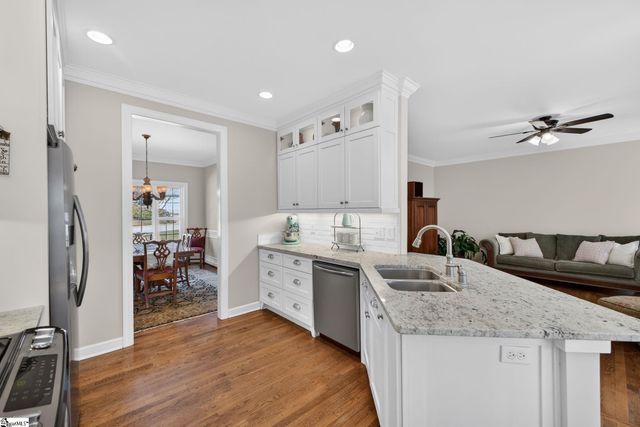 18 Dapple Gray Court, Simpsonville, SC 29680